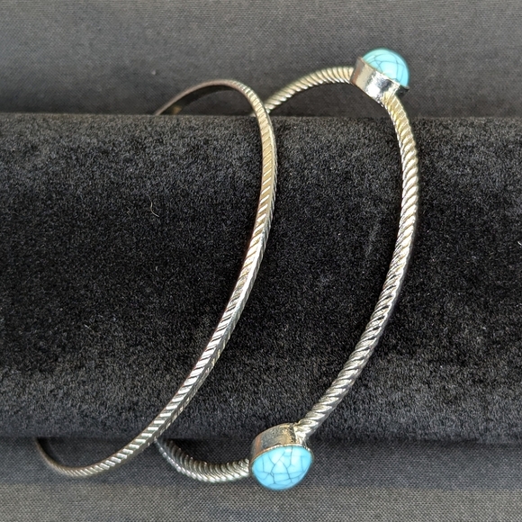 2 piece Bangle Set Silver Color with Turquoise - Picture 1 of 4